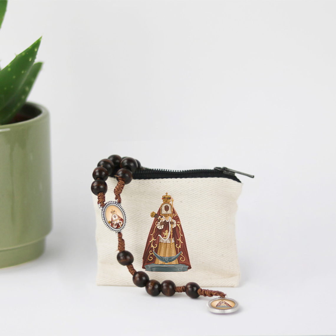 Wallet and Rosary of Our Lady of Candles 4