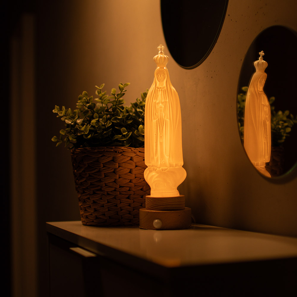 Fátima iluminada com sensor de movimento 3