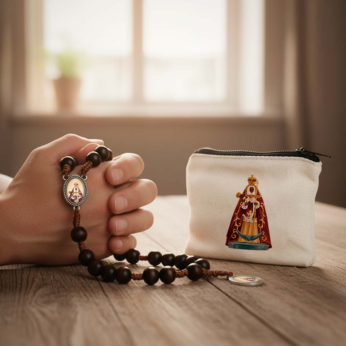 Wallet and Rosary of Our Lady of Candles 5