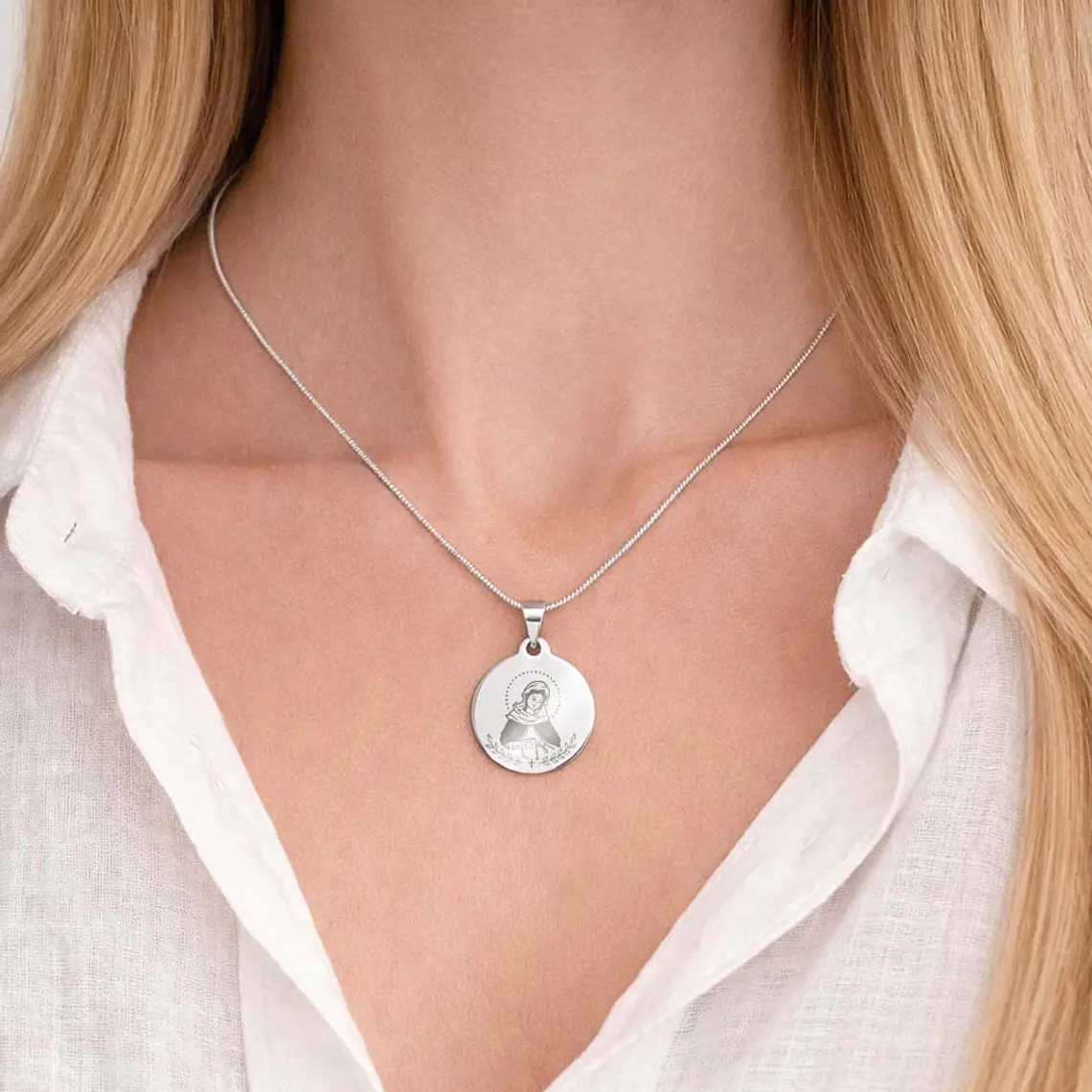 Collana e medaglia di Sant'Anna in acciaio inossidabile 3