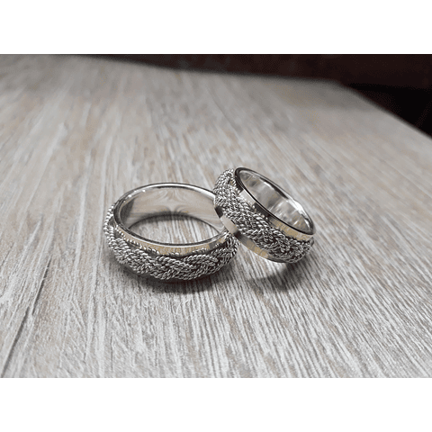 Argollas para matrimonio en oro plata trenzado central