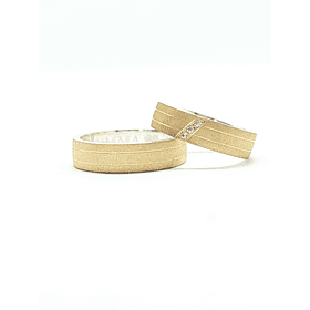 Argollas para matrimonio en oro plata lineas paraleas