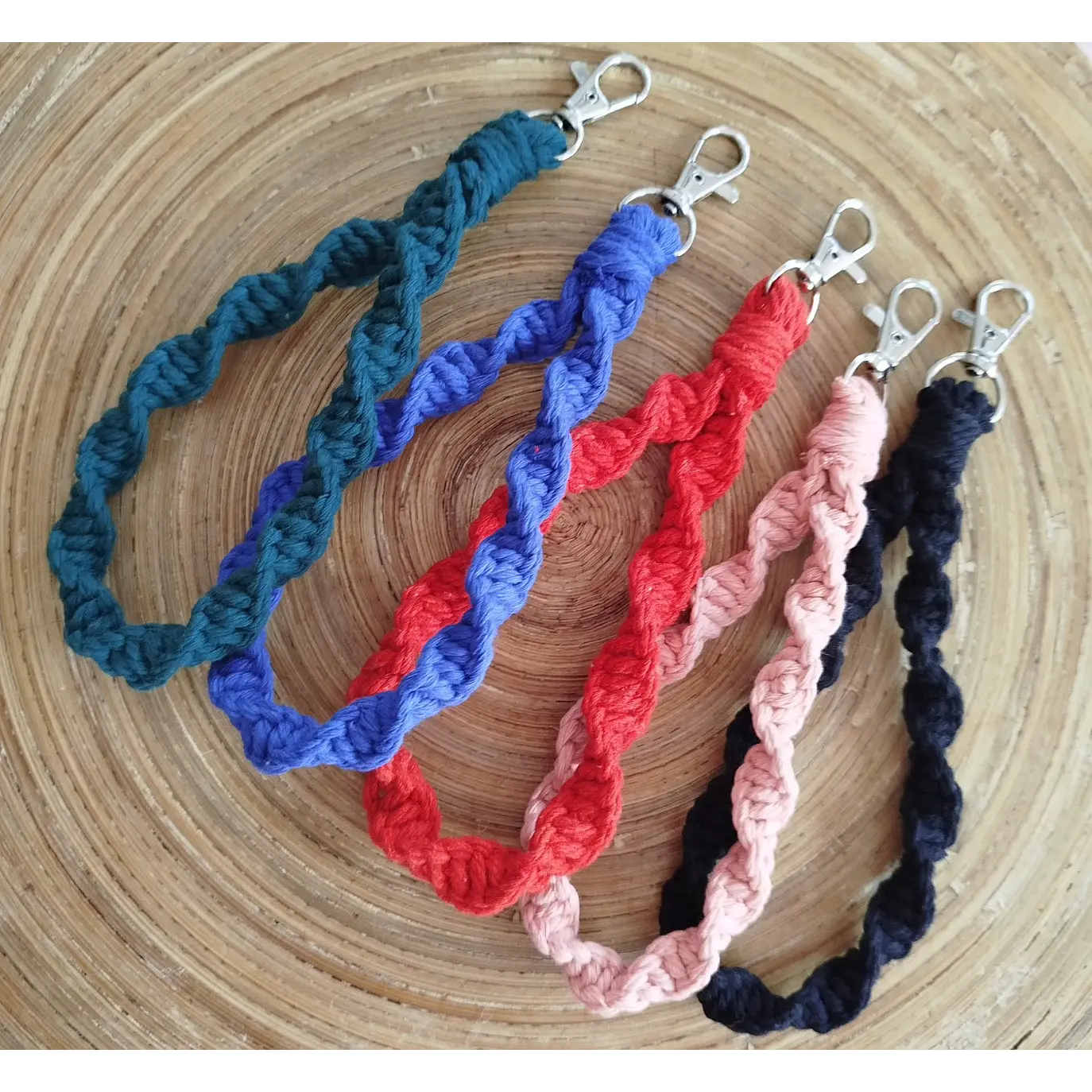 Porta-chaves/Wristlet macramé torcido 1