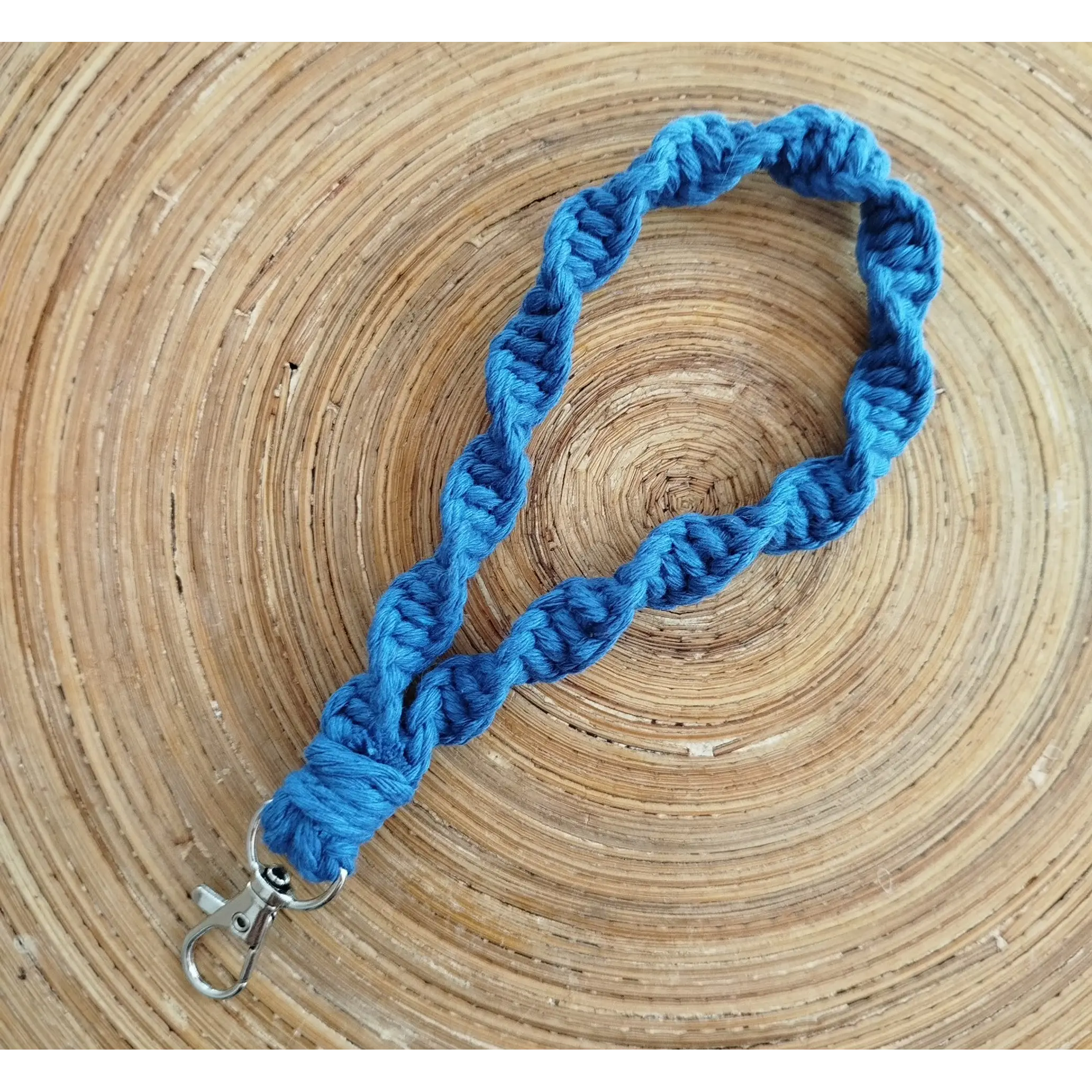 Porta-chaves/Wristlet macramé torcido 3