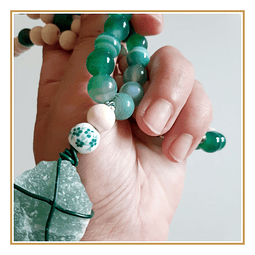 Japamala avec 108 perles de bois & perles d'agate verte & Meru de quartz vert