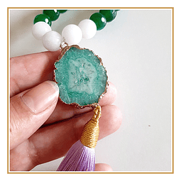 Japamala avec 108 perles de jade et de quartz vert et de quartz blanc