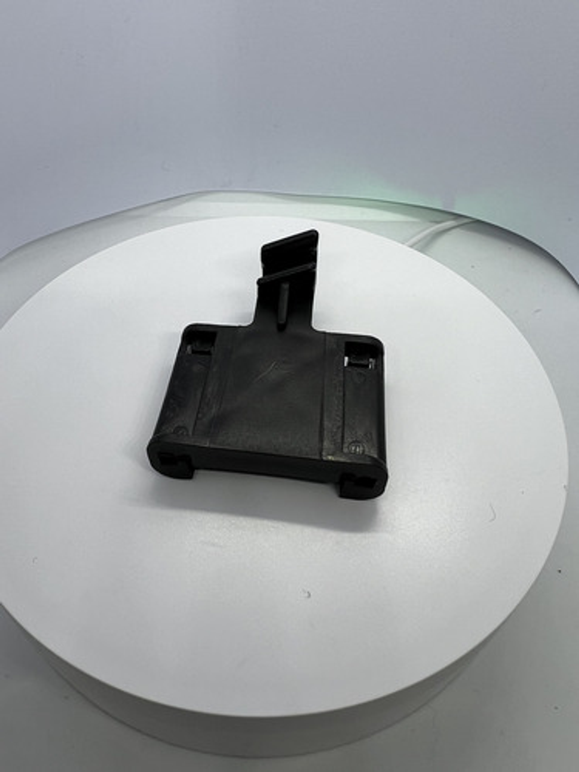 Soporte Seguro Clip Varilla Capot Toyota 2