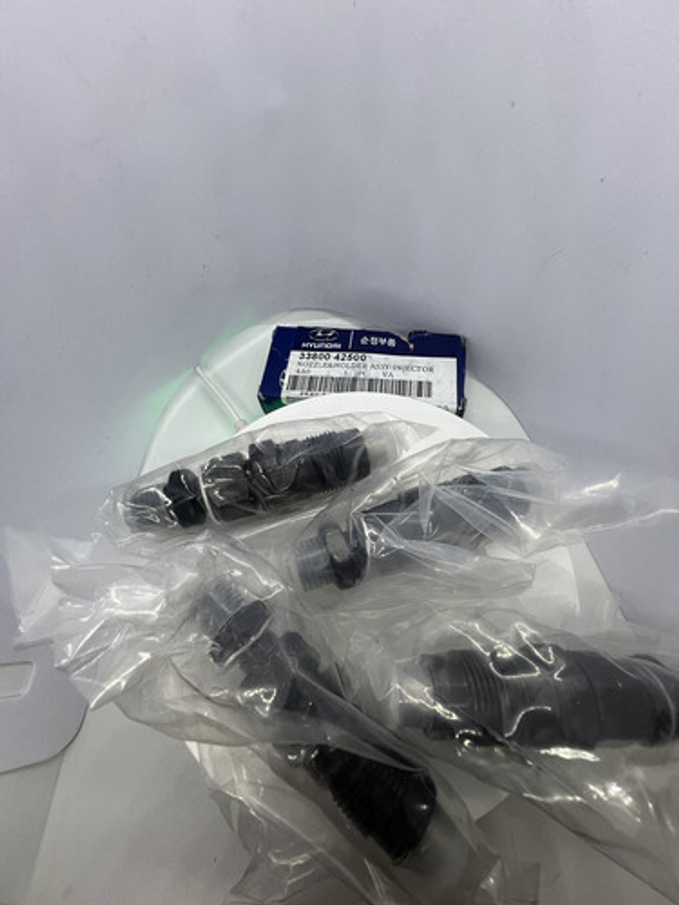 4 Inyectores Para Hyundai Porter 04-10 H1 H100 Terracan Orig 3