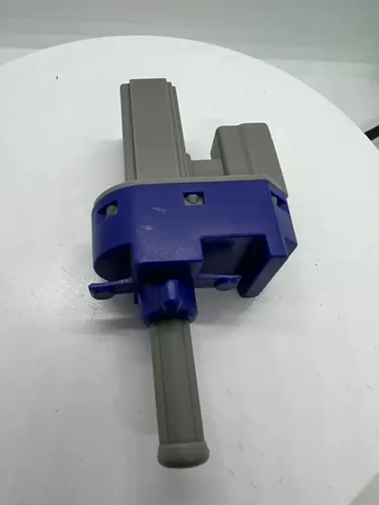 Switch Sensor Interruptor Embrague Para Mazda 3 Garantia 5