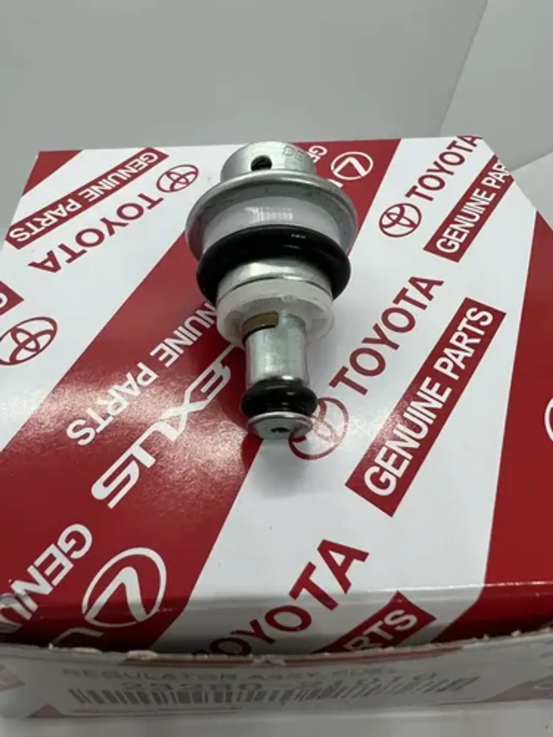 Regulador De Bencina Toyota Urban Urban Cruiser Siena Matrix 3