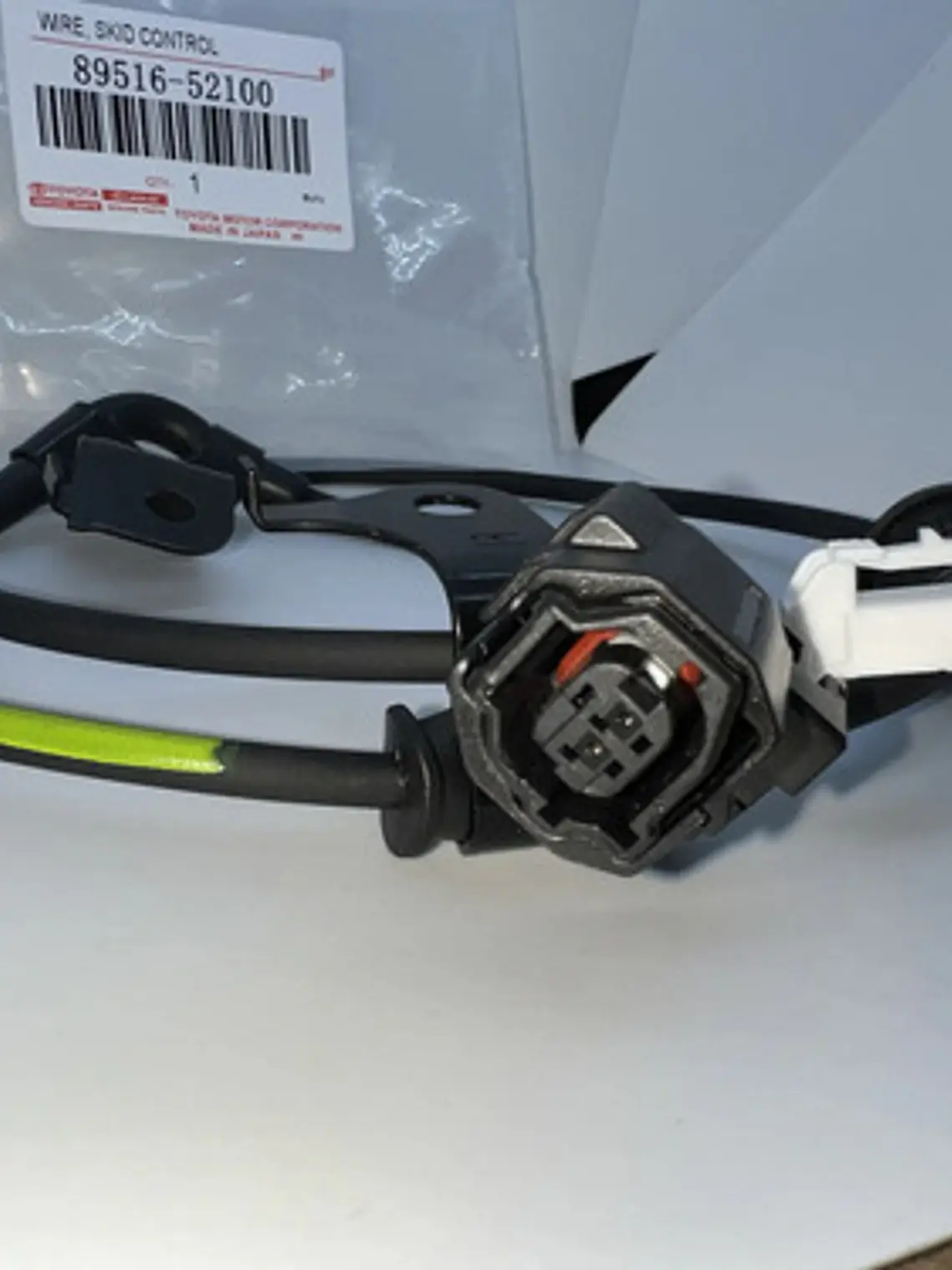 Sensor Abs Trasero Derecho Toyota Yaris Original 3