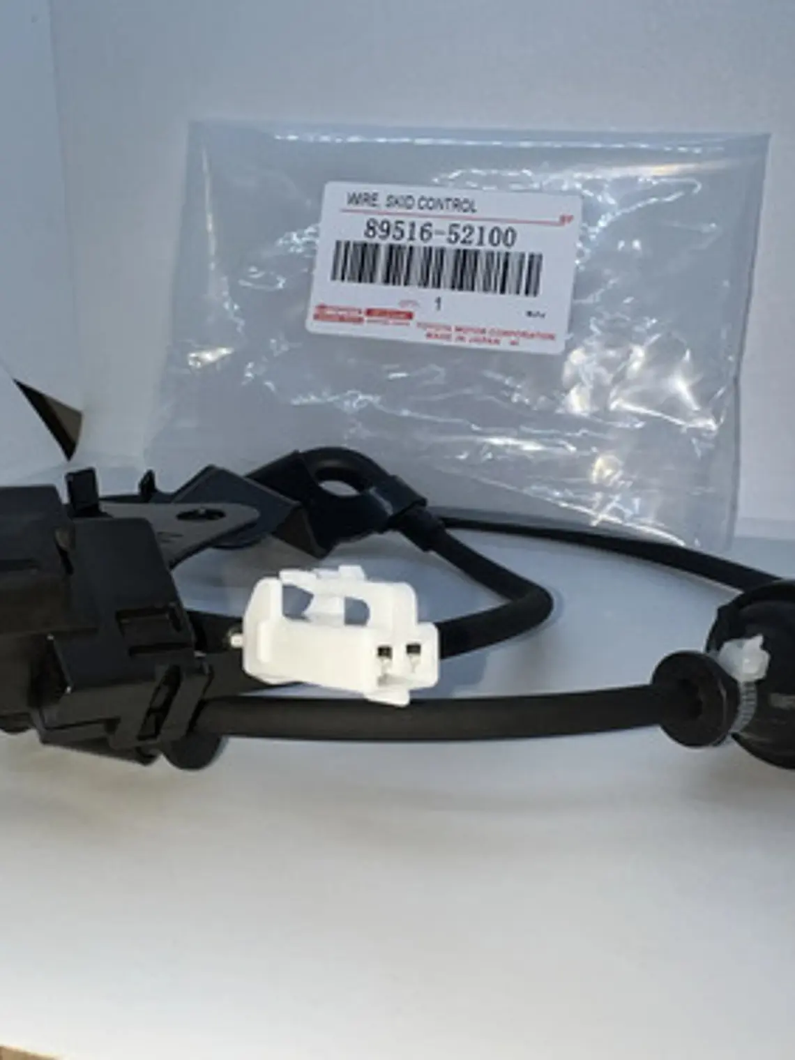Sensor Abs Trasero Derecho Toyota Yaris Original 4
