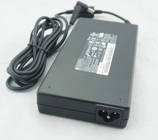 Cargador Original Delta 240V 150W ADP-150VB B 1