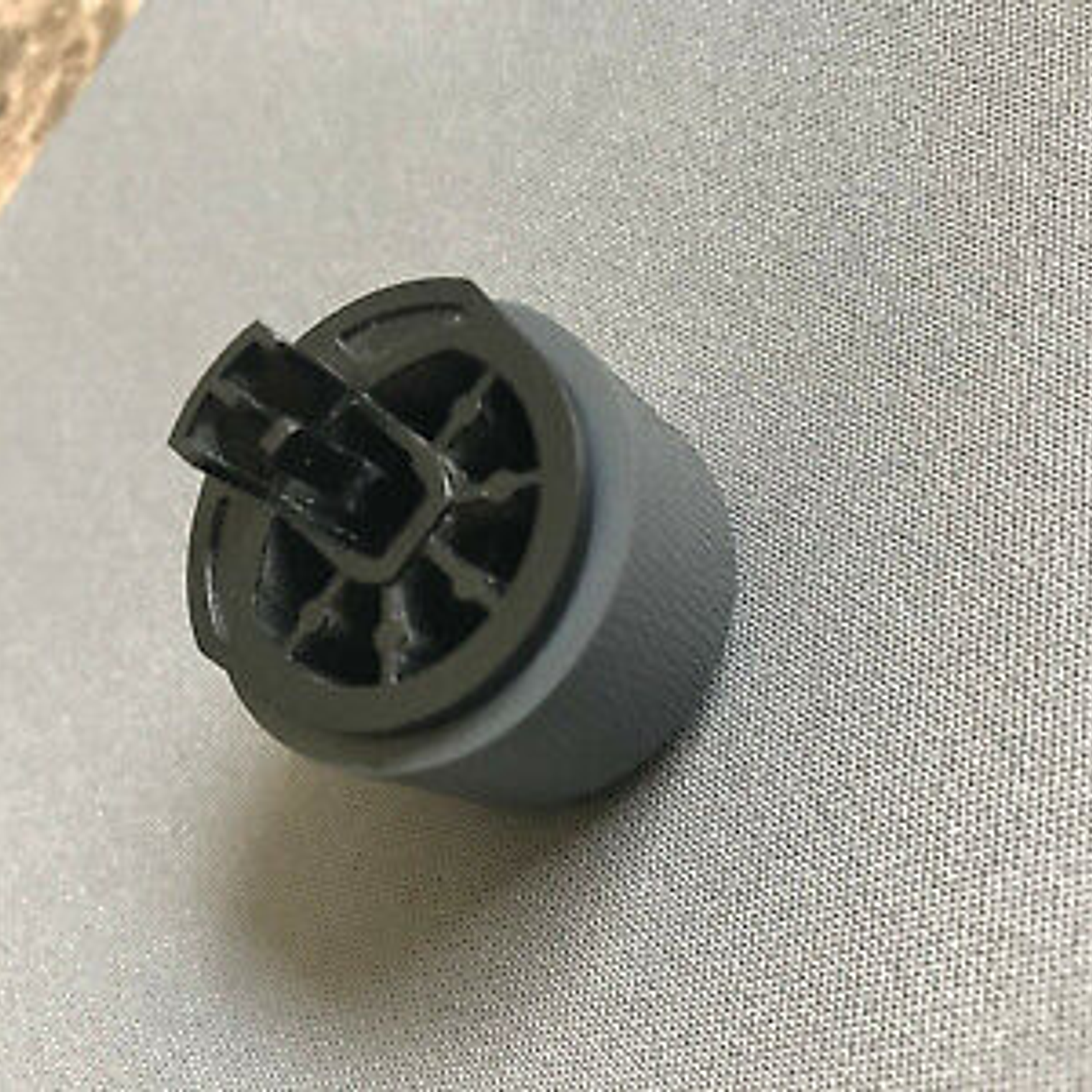 Mp Tray Pickup Roller  (Lj 4/4+)  RB1-2127-CLN 1