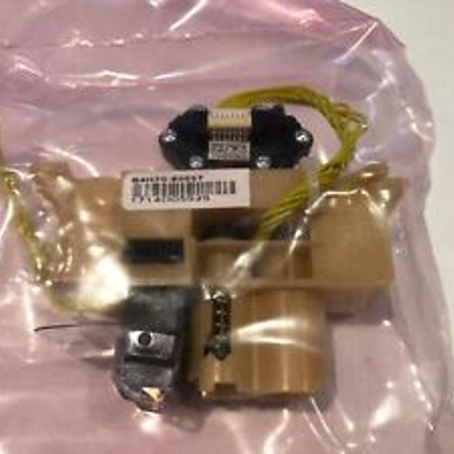 Pip Floater And Iss B B4H70-67137 1