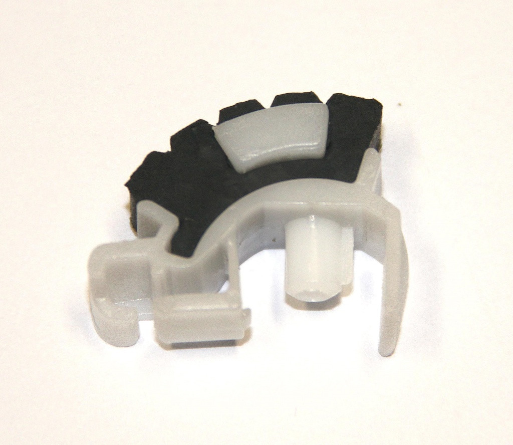 Paper Pickup Roller (Tray 2 Y 3)  RB1-8957 1