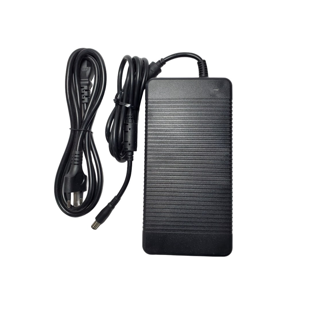 Cargador Dell Alienware 300W 19.5V 16.9A Pin Central 7.4x5.0mm, M11x, M1 M17, M18-R2, DA330PM111  1