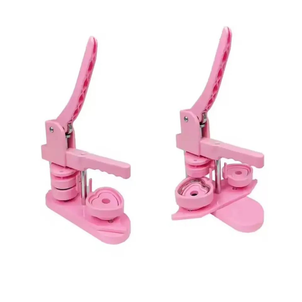 Maquina de Chapitas de Corazones PVC Rosada 2