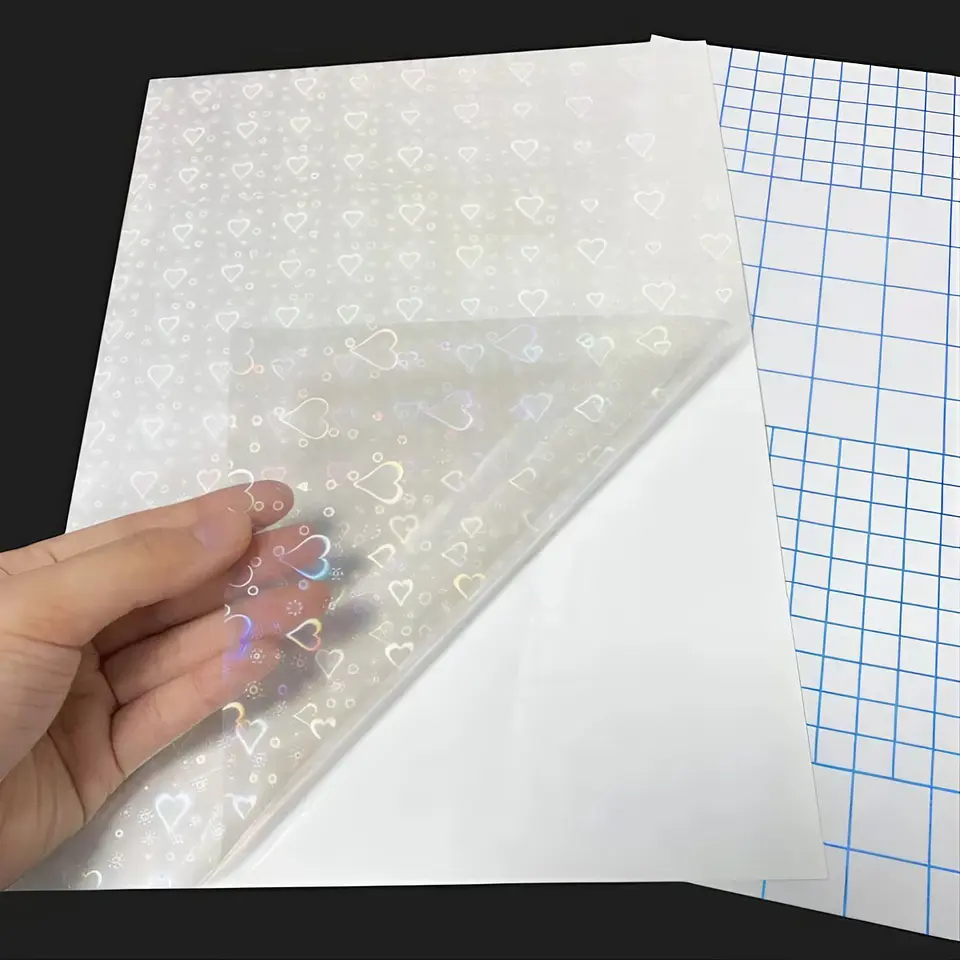 Papel Laminado Frio A4 de 20 Hojas Holográfico Corazones 2