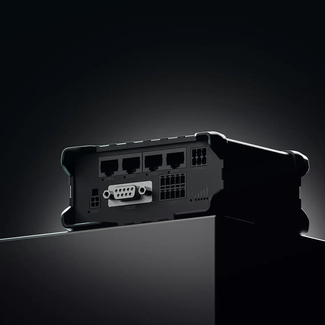 RUT956﻿ - ROUTER CELULAR INDUSTRIAL 4