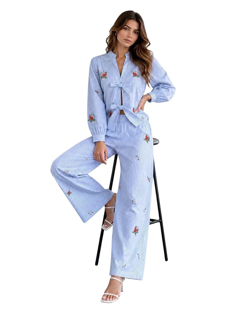 Conjunto azul de rayas 
