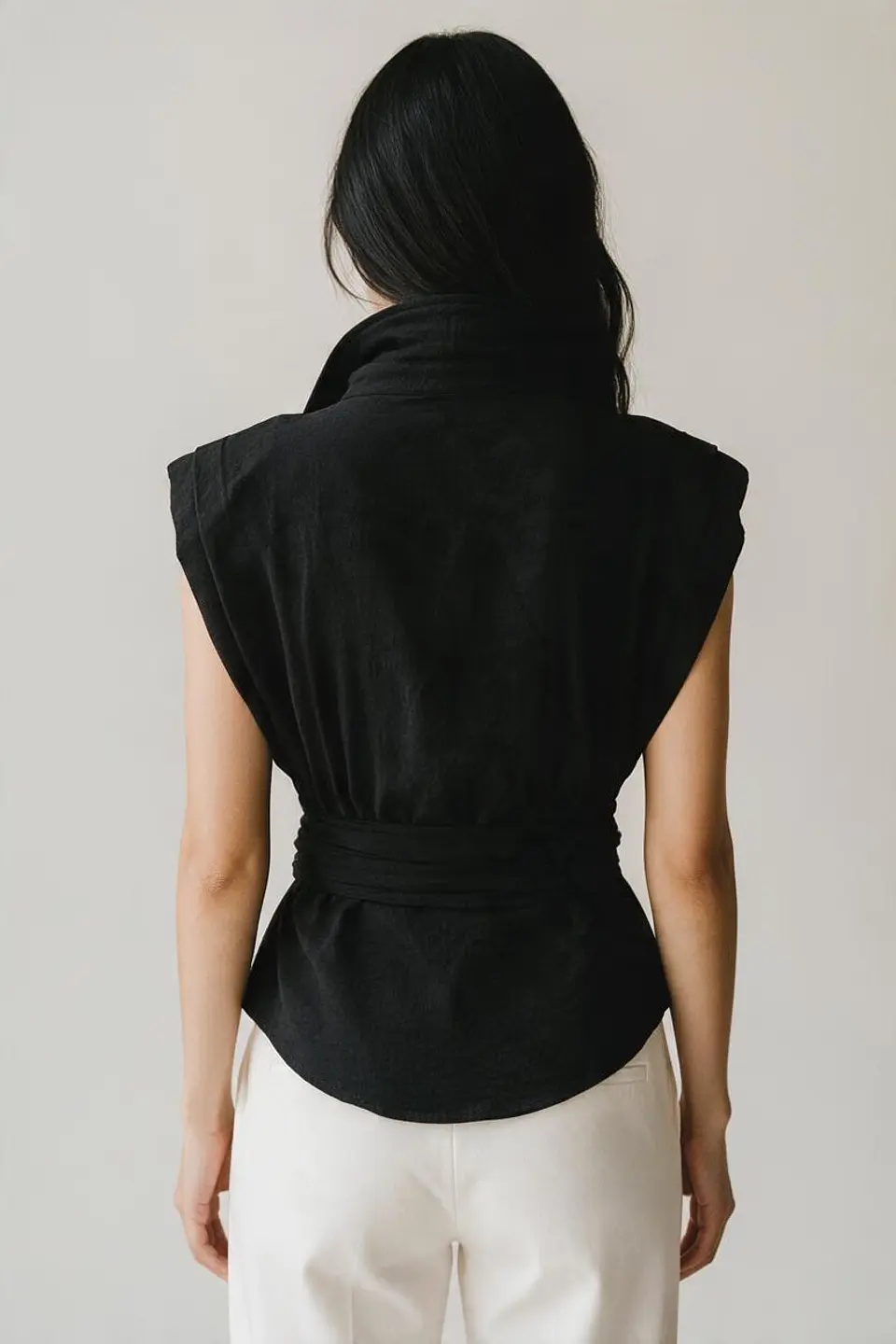Blusa con hombreras M 2