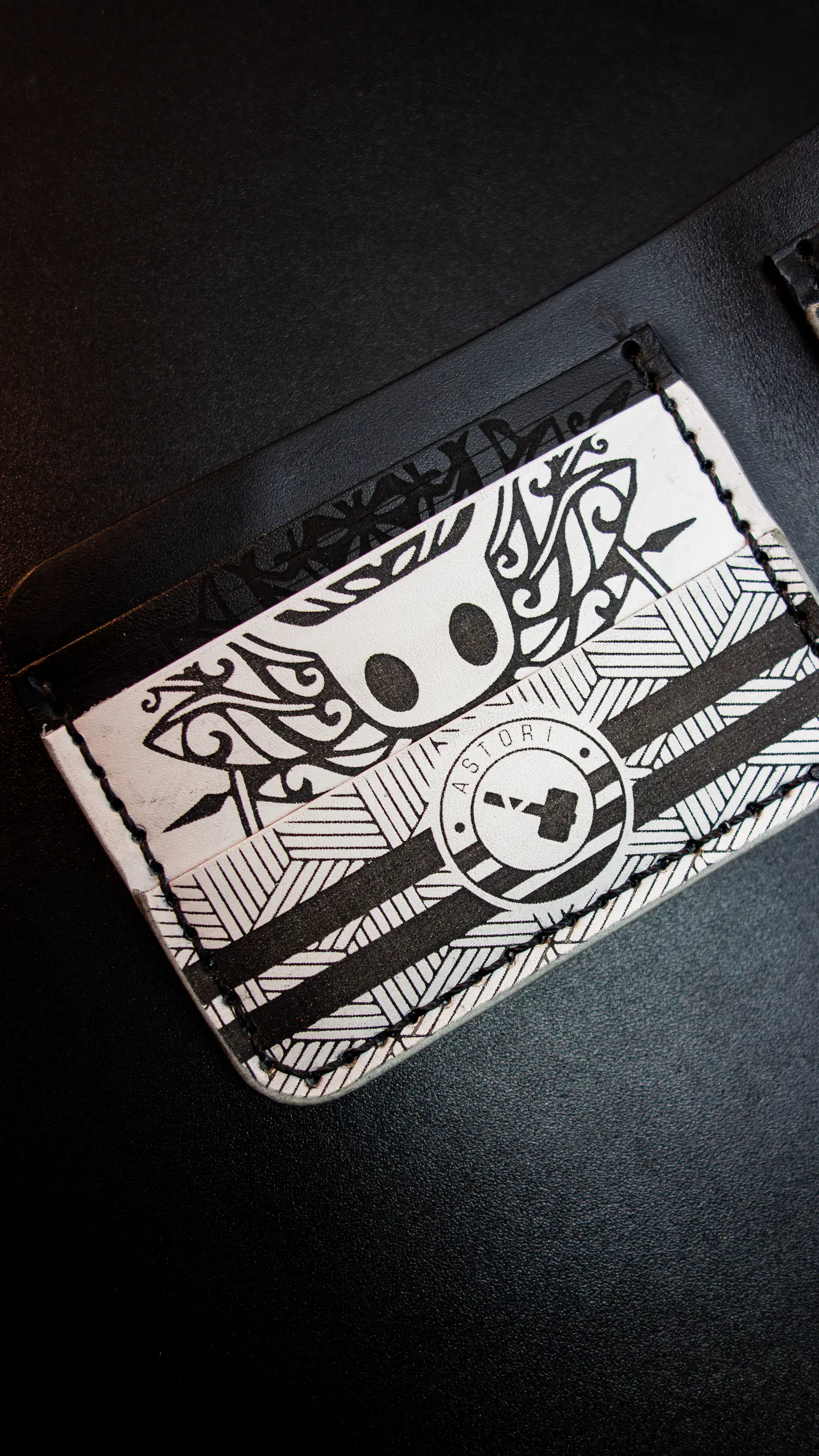 Billetera de Cuero Conceptual – Hollow Knight 7