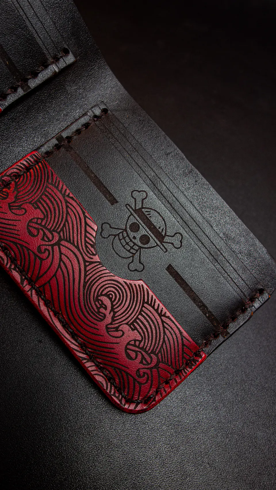 🔥 Billetera de Cuero One Piece – Homenaje a Luffy Gear 5 | Poder y Libertad 3