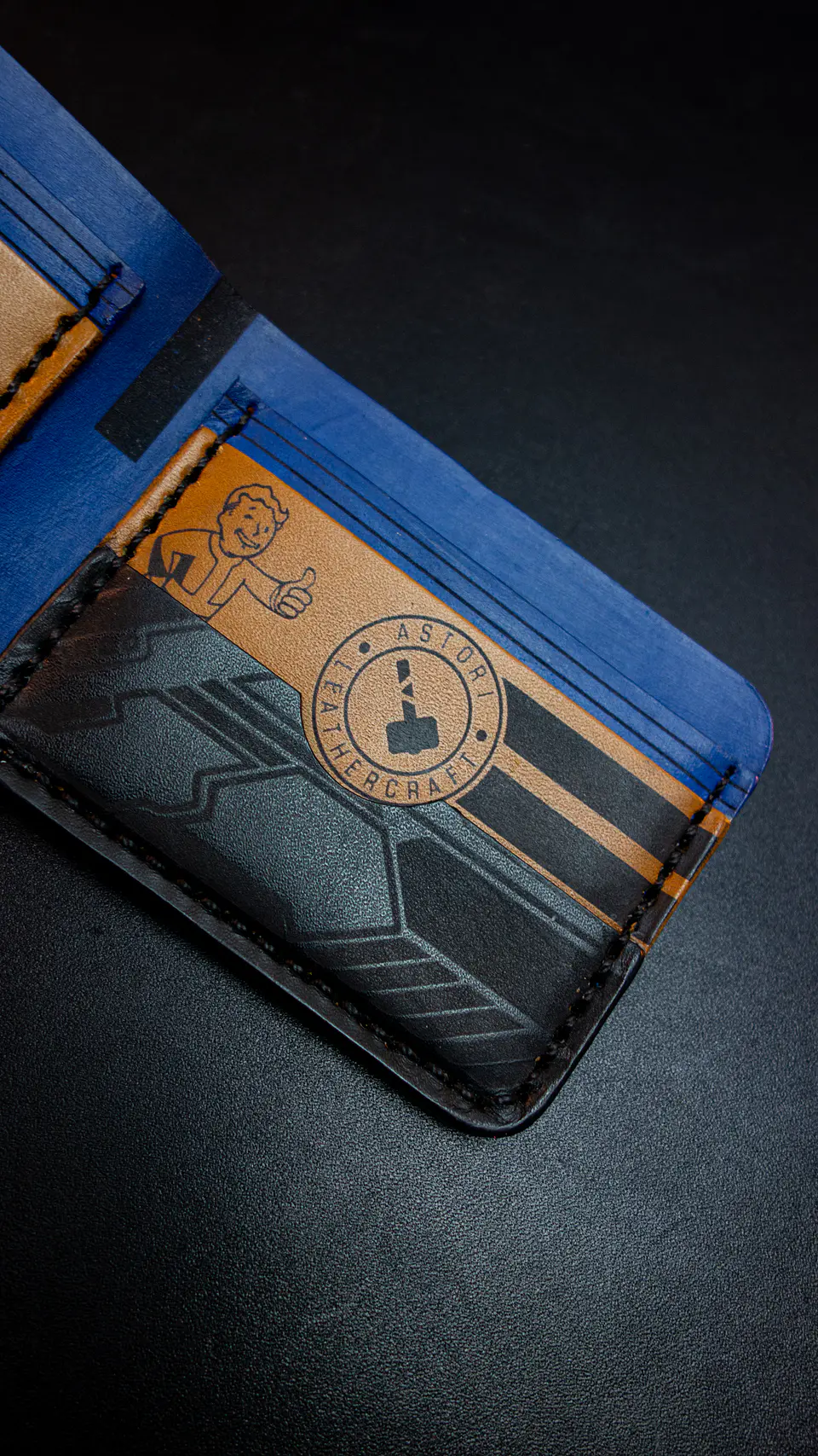 BILLETERA DE CUERO / FALLOUT / CARTERA / PORTA DOCUMENTO 9