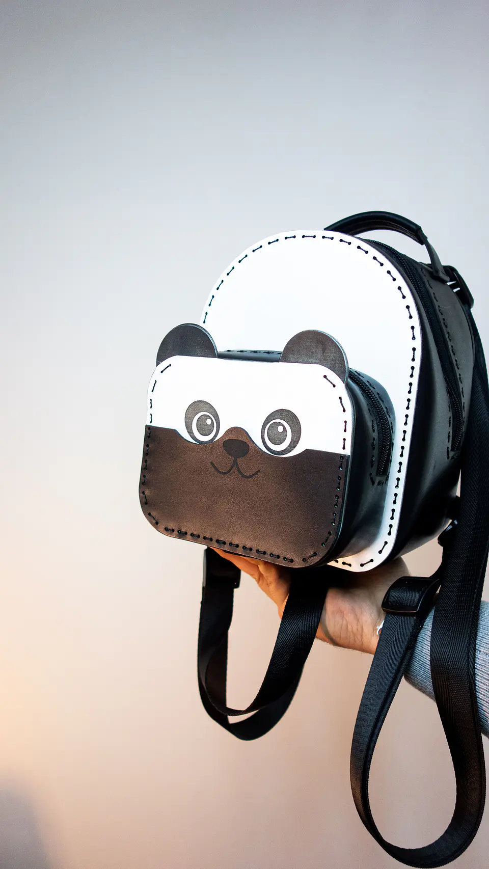 BOLSO DE CUERO / DISEÑO PANDA 1