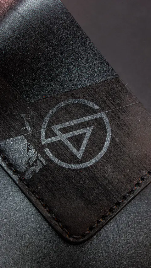 BILLETERA DE CUERO / LINKIN PARK ( CONCEPTO HOMENAJE )