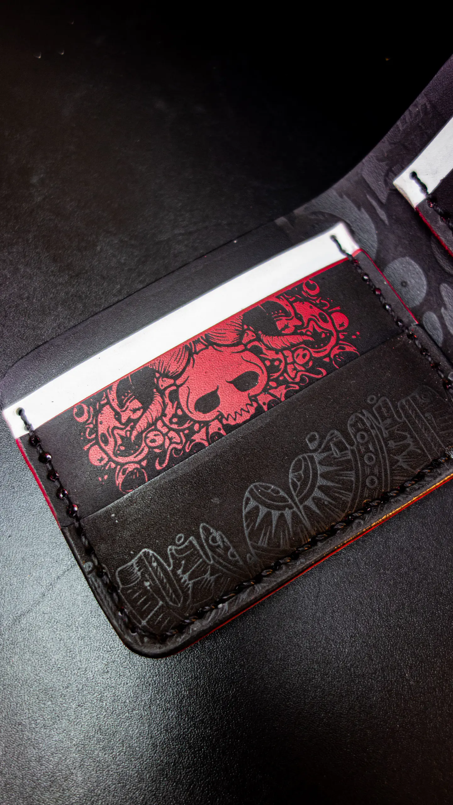 BILLETERA DE CUERO THE BINDING OF ISAAC 4