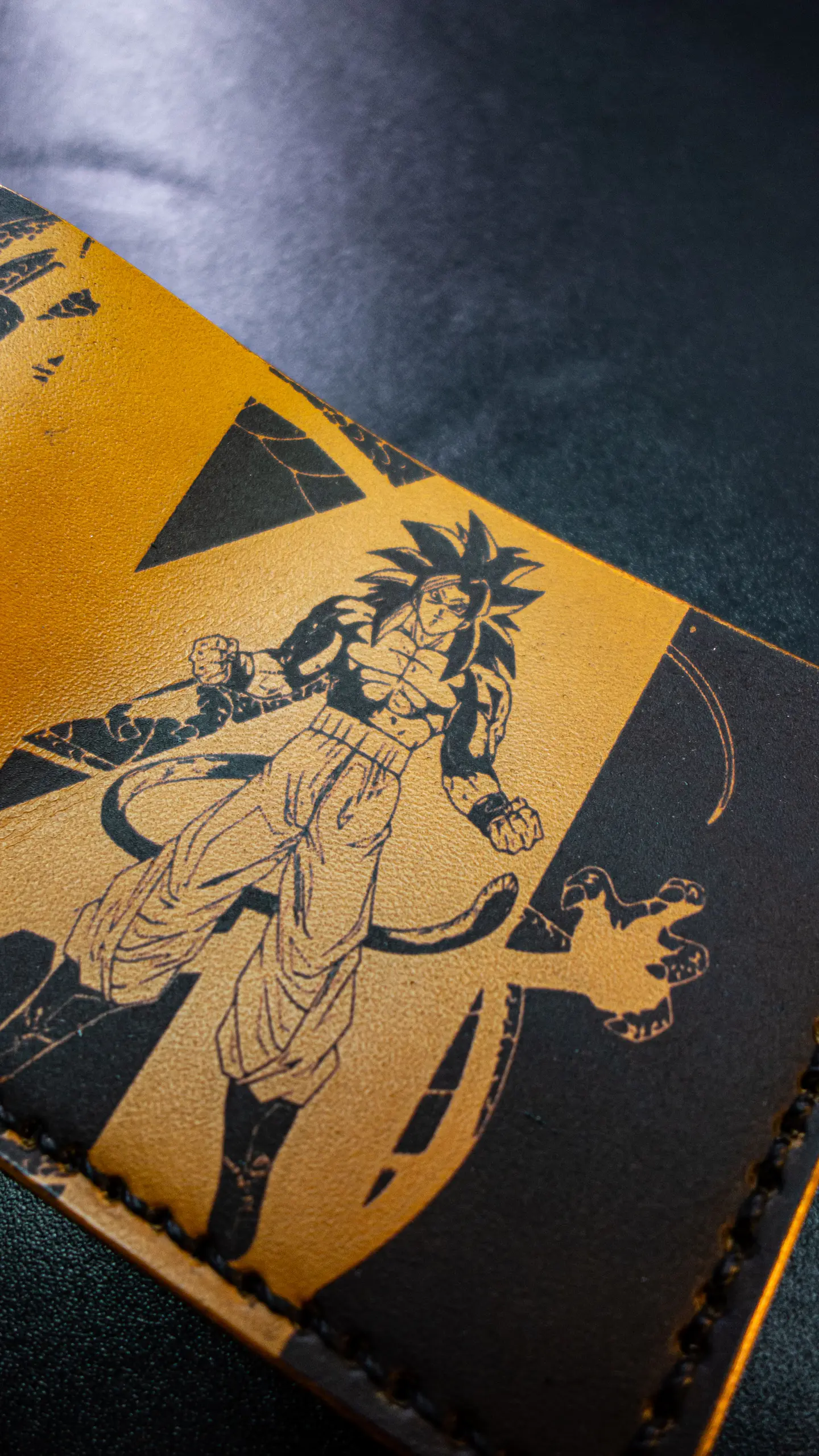 Billetera de Cuero Conceptual - Homenaje a Goku Fase 4 Dragon ball Daima  4