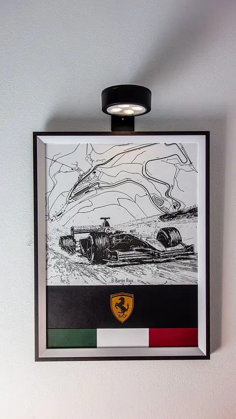Cuadro de Cuero Formula 1 Homenaje a Michael Schumacher – "El Barón Rojo" 