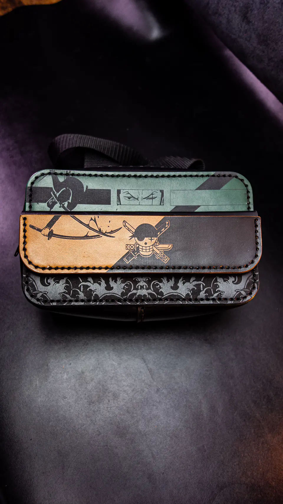 Bolso de Cuero Conceptual – Zoro | One Piece ⚔️🔥 1
