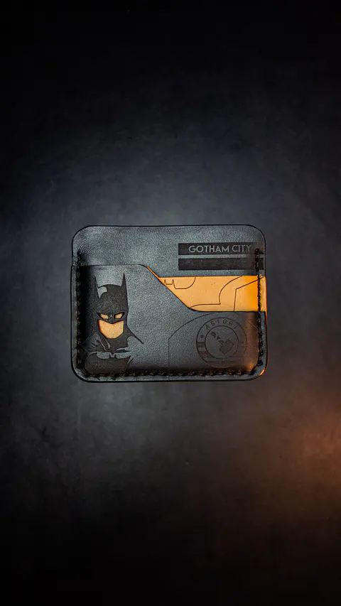 Tarjetero de Cuero BATMAN | Diseño Conceptual Minimalista | ASTORI