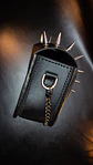 Cartera de Cuero Edición Maléfica – Gótica con Púas y Cadenas - Miniatura 4