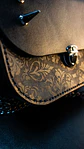 Cartera de Cuero Edición Maléfica – Gótica con Púas y Cadenas - Miniatura 2
