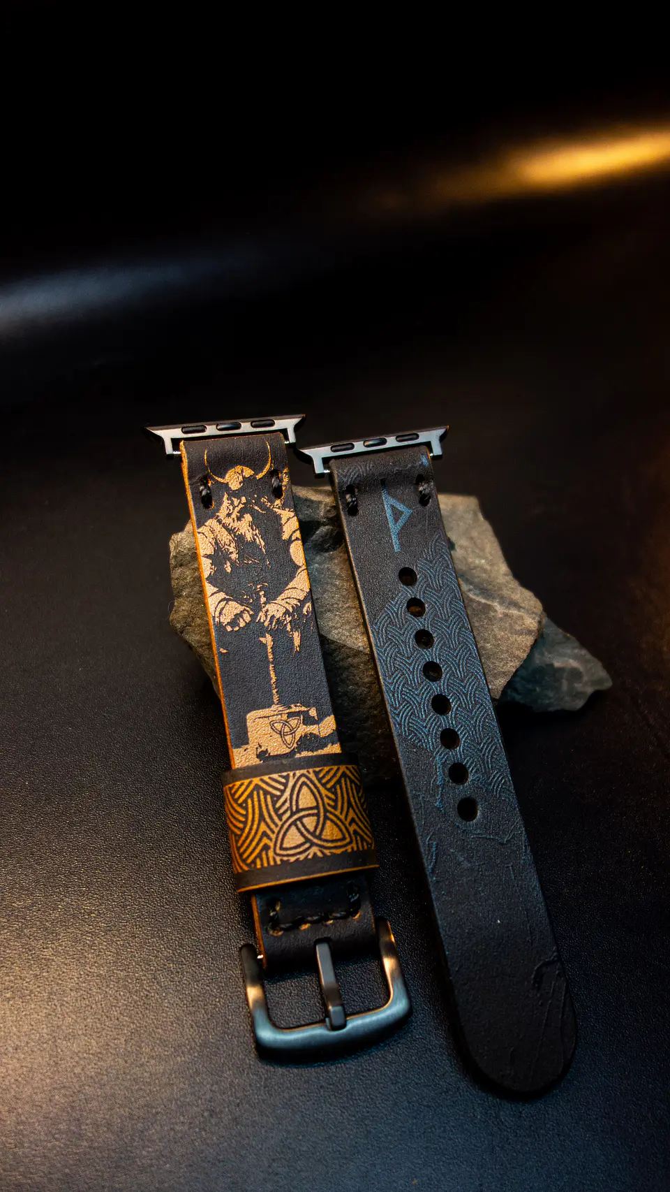Correa de Cuero Vikinga para Apple Watch – Thor & Runa Thurisaz 1