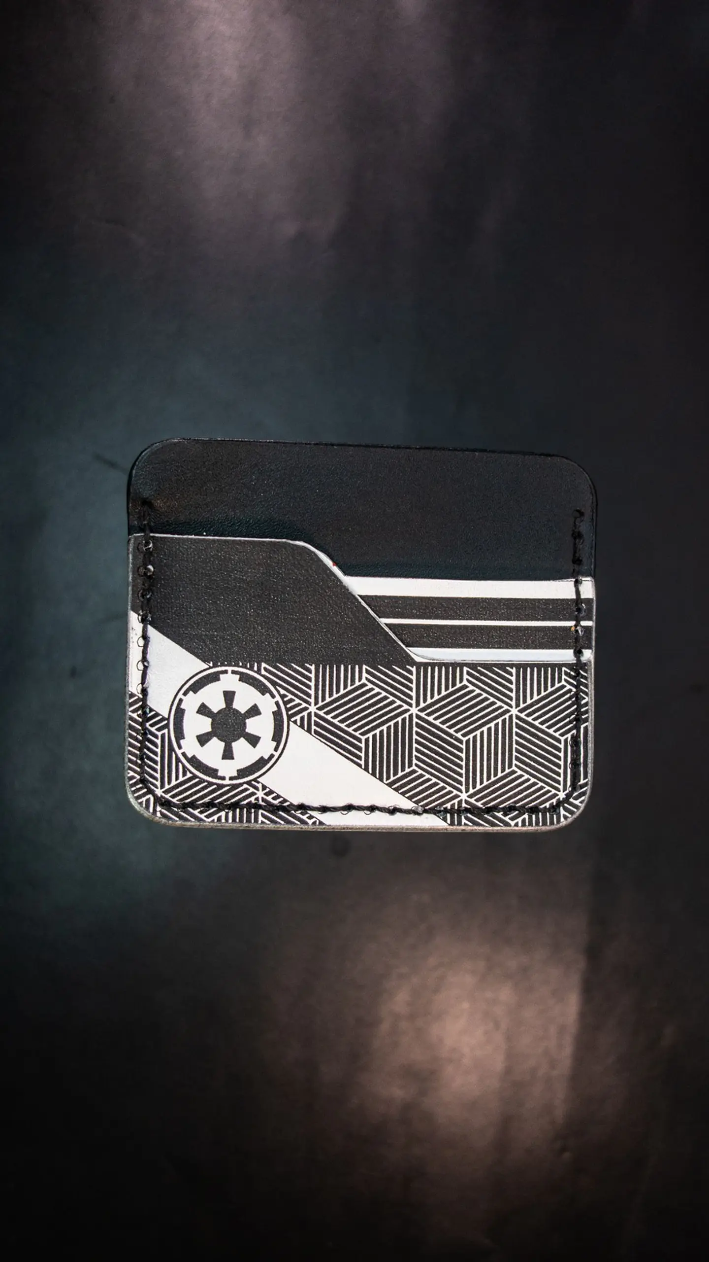 Tarjetero Conceptual de cuero - Soldado Imperial 4