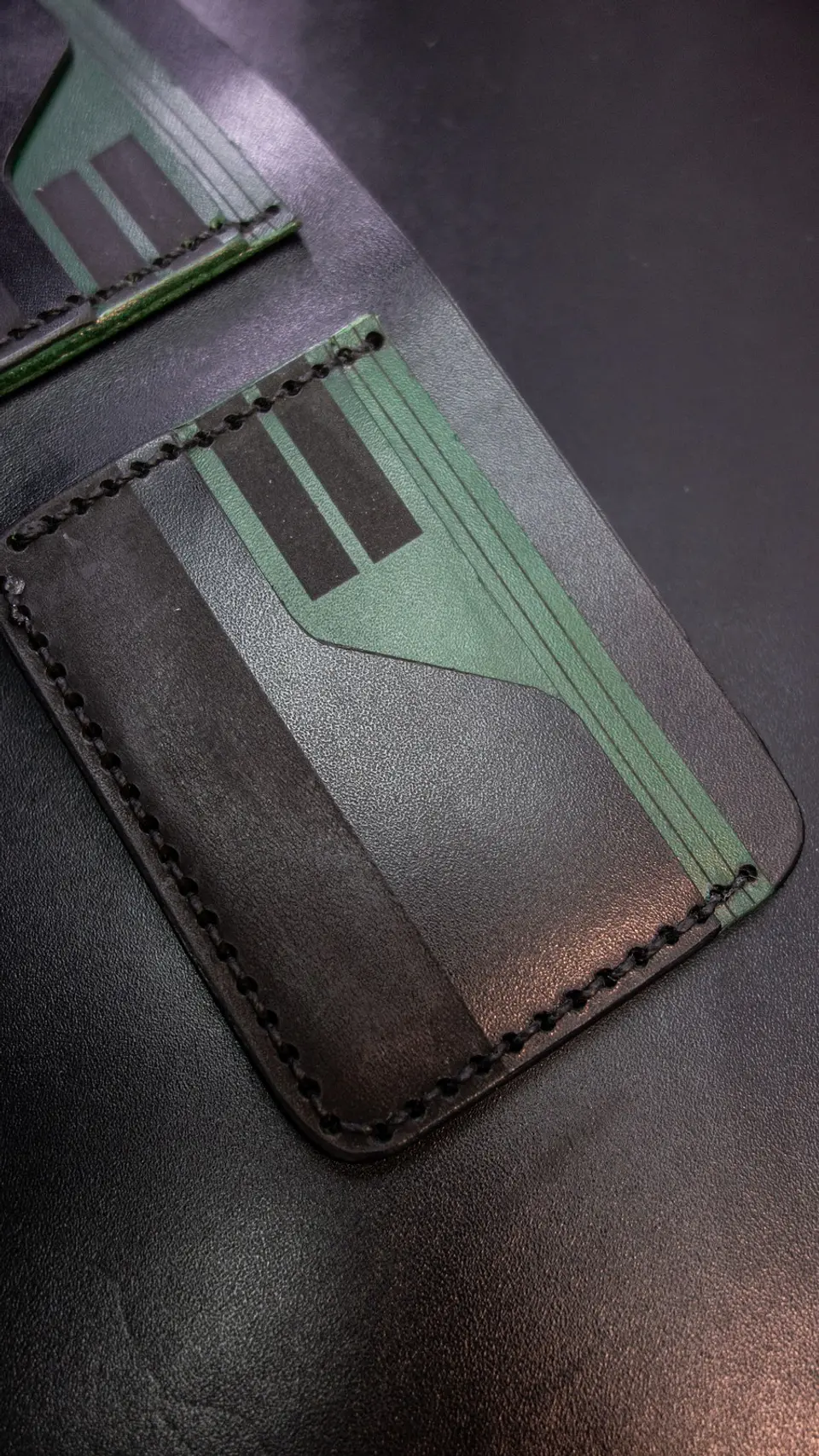 Billetera de Cuero – Edición Conceptual “Líneas Modernas” | Astori 4