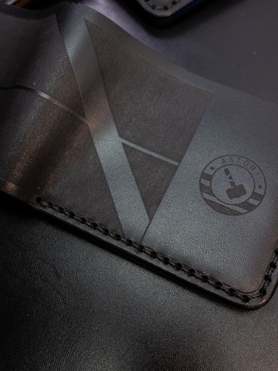 Billetera de Cuero – Edición Conceptual “Líneas Modernas” | Astori 5