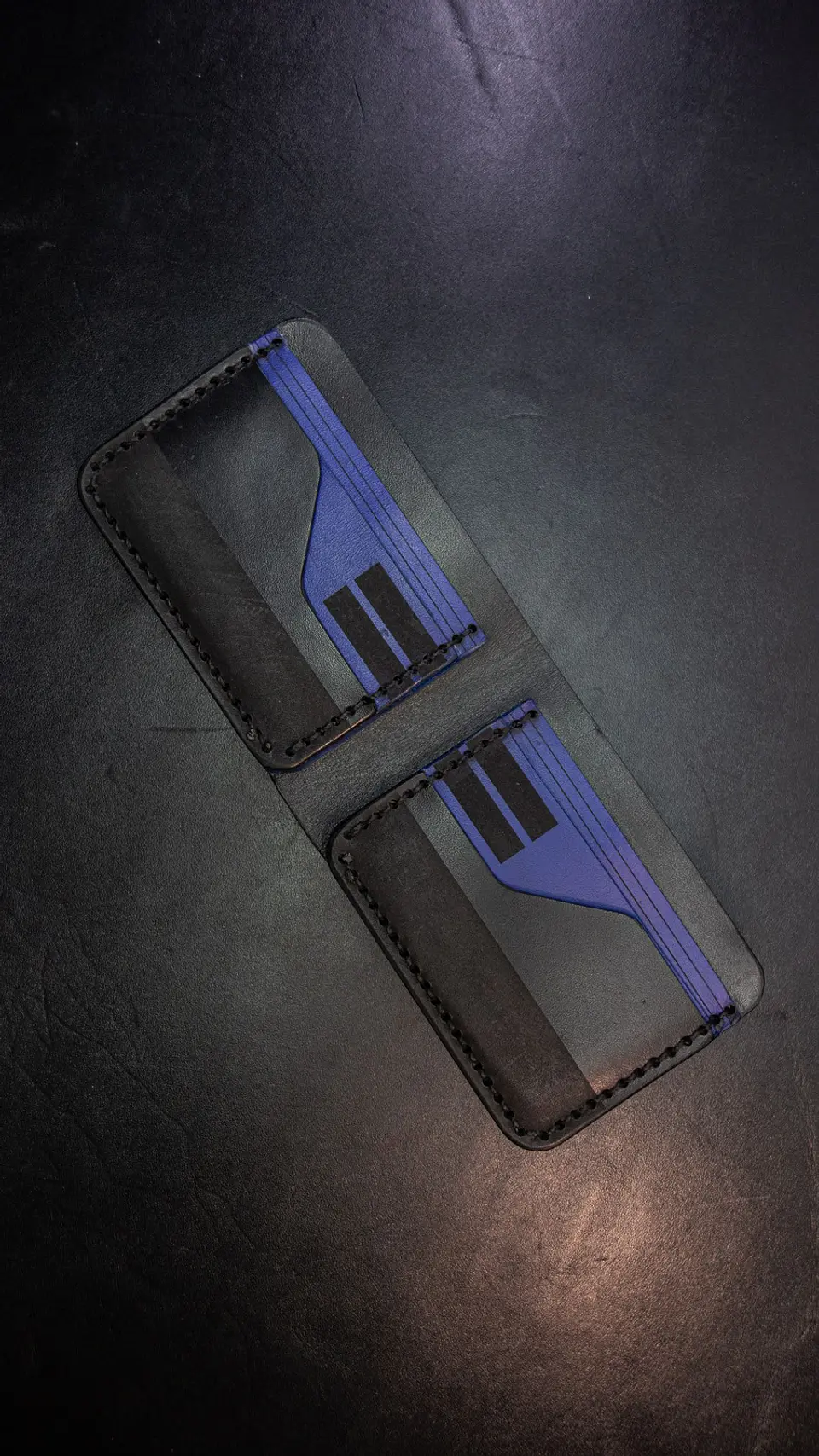 Billetera de Cuero – Edición Conceptual “Líneas Modernas” | Astori 11