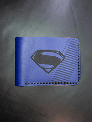 Billetera de Cuero – Homenaje al Hombre de Acero | Diseño conceptual