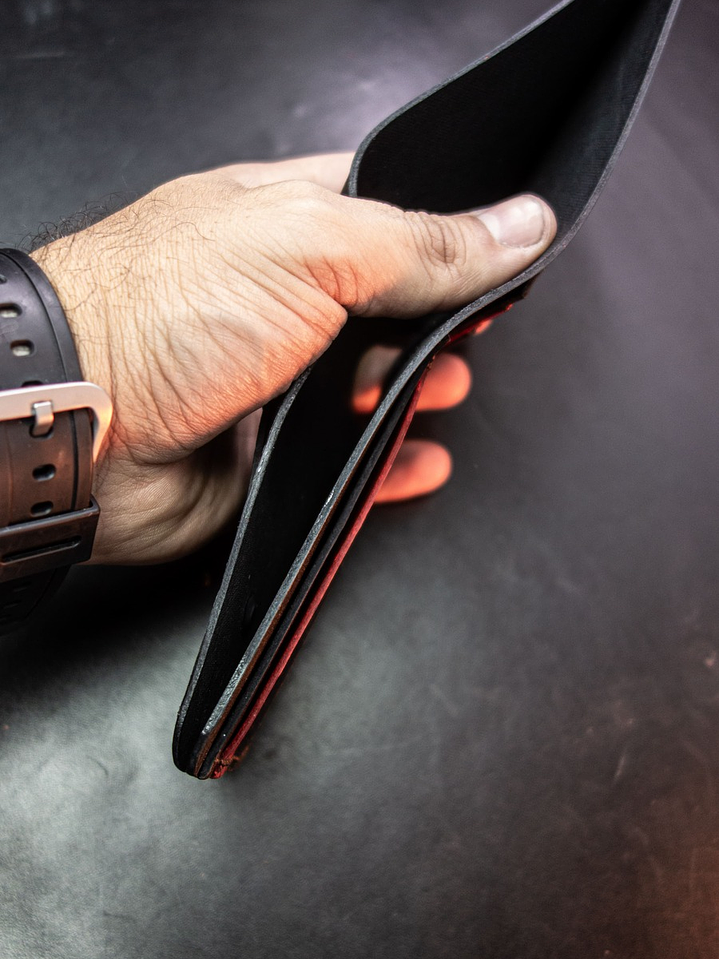 Billetera de Cuero – Homenaje a Warhammer 40K ⚔️🔥 5