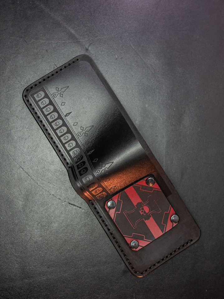 Billetera de Cuero – Homenaje a Warhammer 40K ⚔️🔥 2