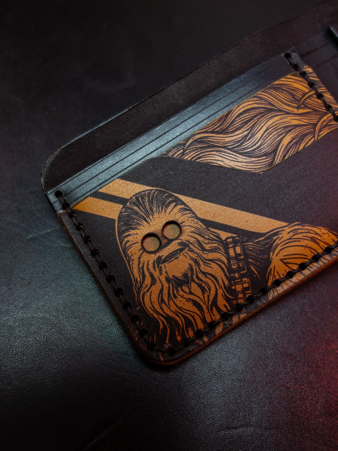 Billetera de Cuero – Homenaje a Chewbacca 🟤 4