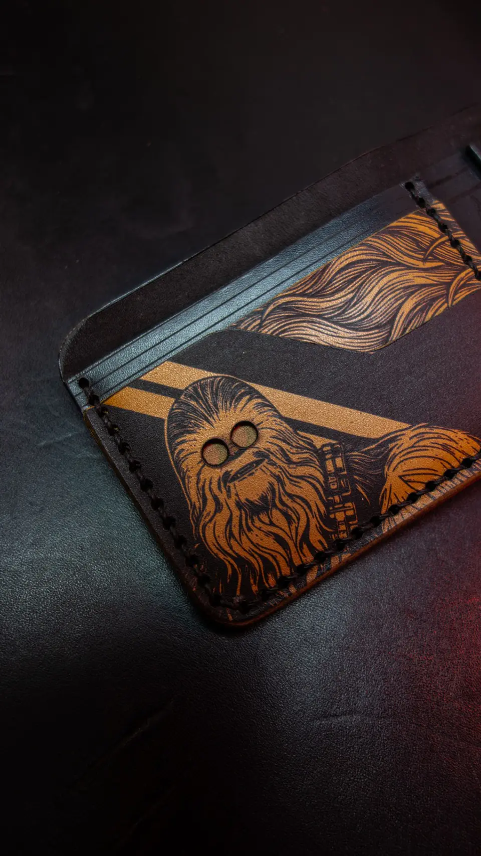 Billetera de Cuero – Homenaje a Chewbacca 🟤 4