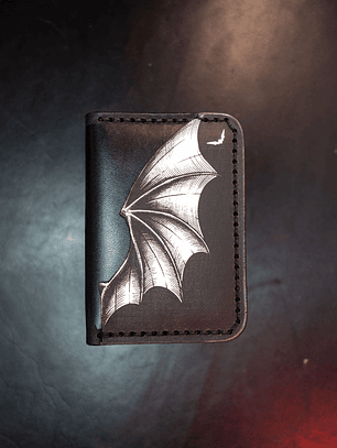 TARJETERO VERTICAL DE CUERO DRACULA - GOTICO