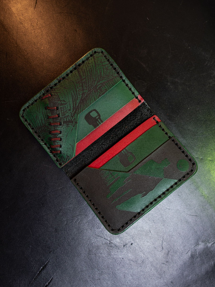 TARJETERO VERTICAL DE CUERO FRANKENSTEIN  5